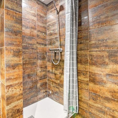 מדריד Cozy Penthouse, 20 Min To Downtown, Alcala Norte מראה חיצוני תמונה